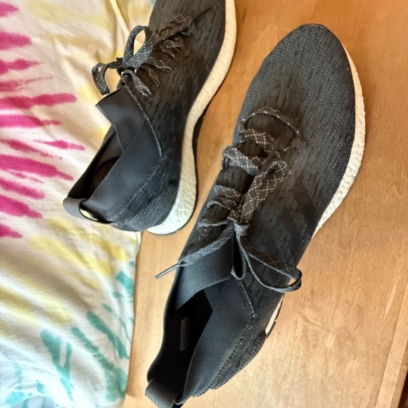 Men’s Adidas Pure Boost - Picture 4 of 9